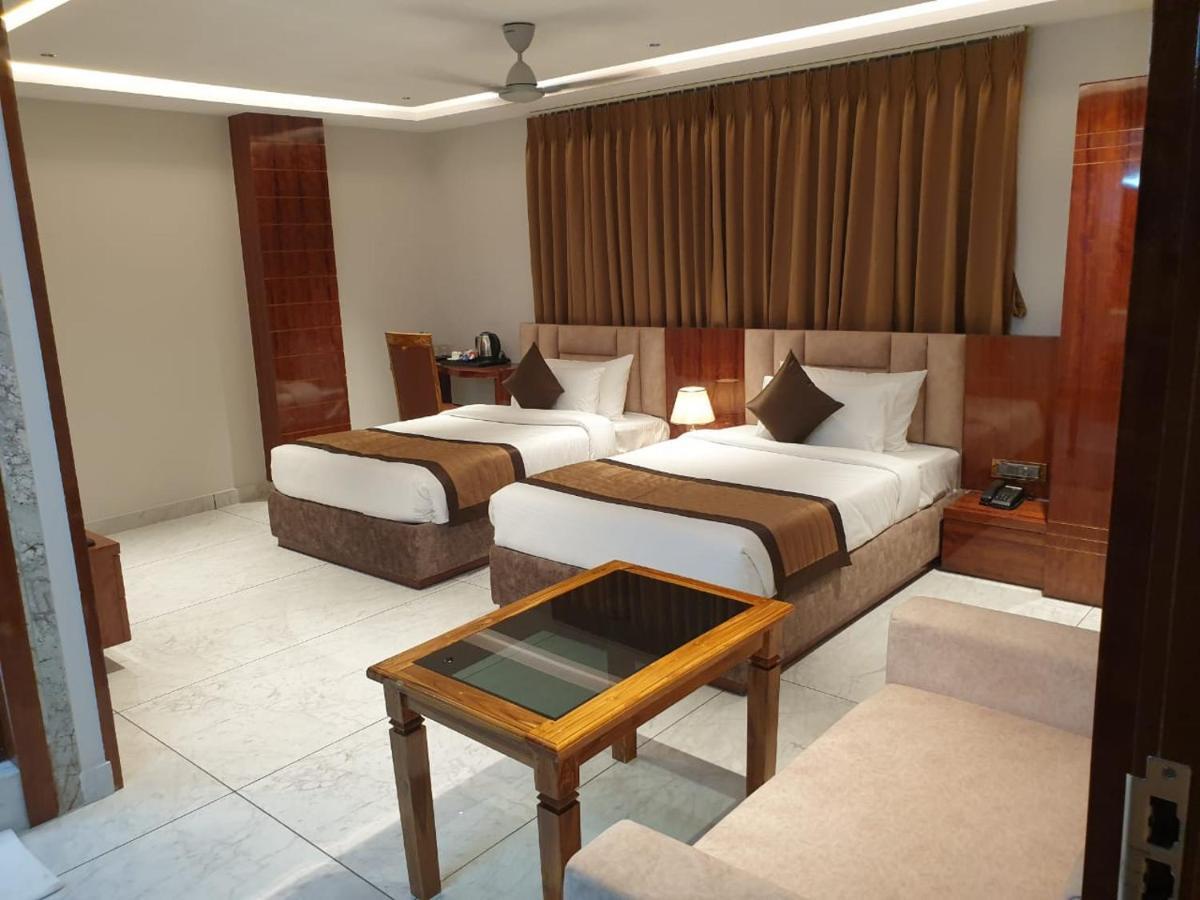 Hotel Suncity Palace Κατιχάρ Εξωτερικό φωτογραφία