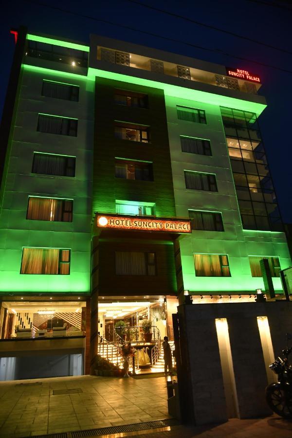 Hotel Suncity Palace Κατιχάρ Εξωτερικό φωτογραφία