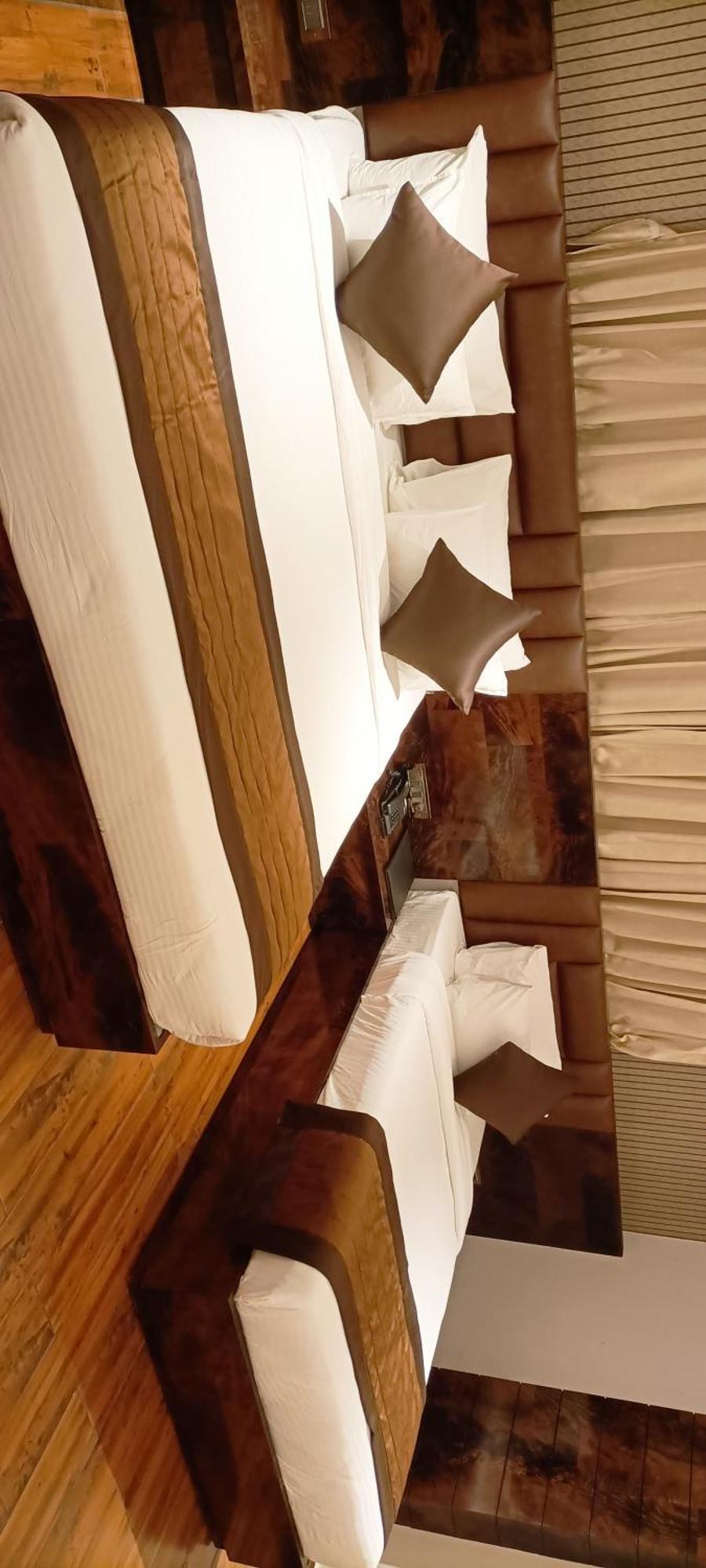 Hotel Suncity Palace Κατιχάρ Εξωτερικό φωτογραφία